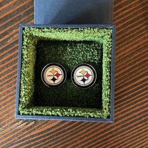 🏈 Pittsburgh Steelers cufflinks - new in original pkg.🏈
